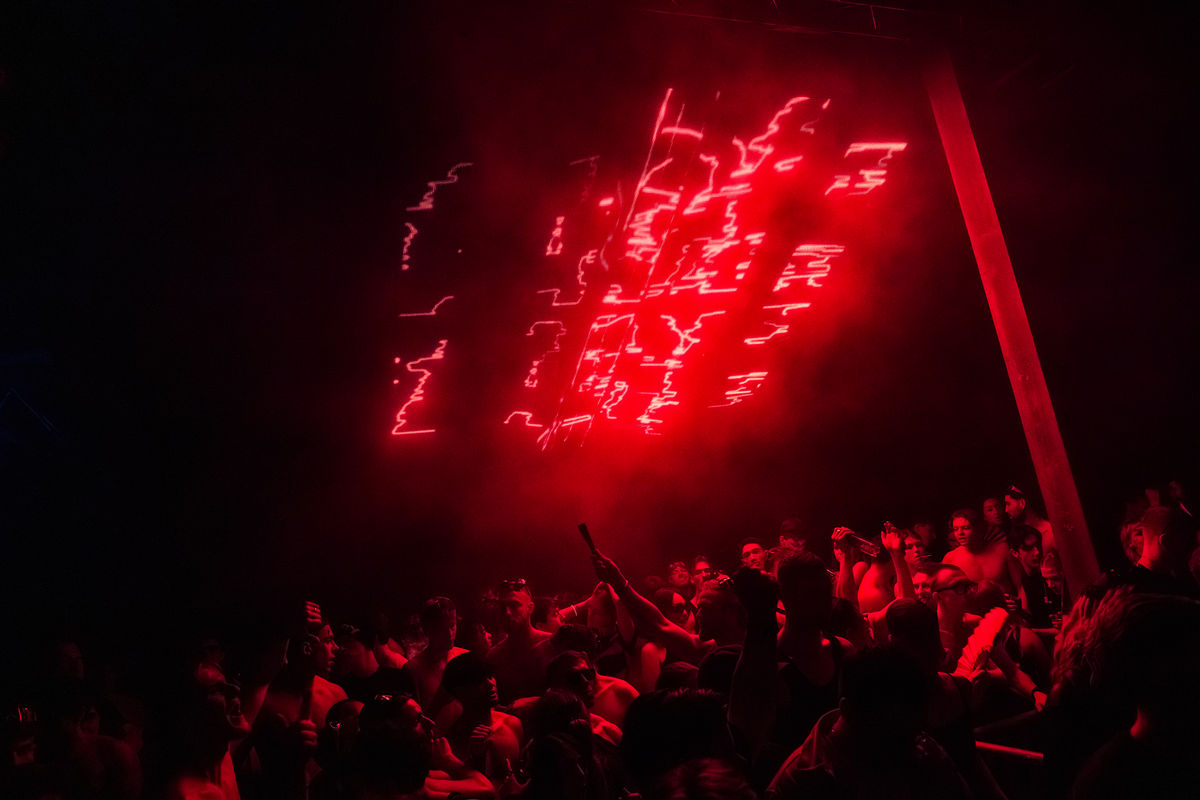 Loading... just a sec